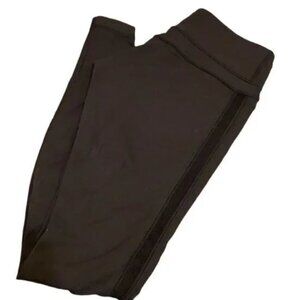 𝅺LULULEMON black leggings. Size 6